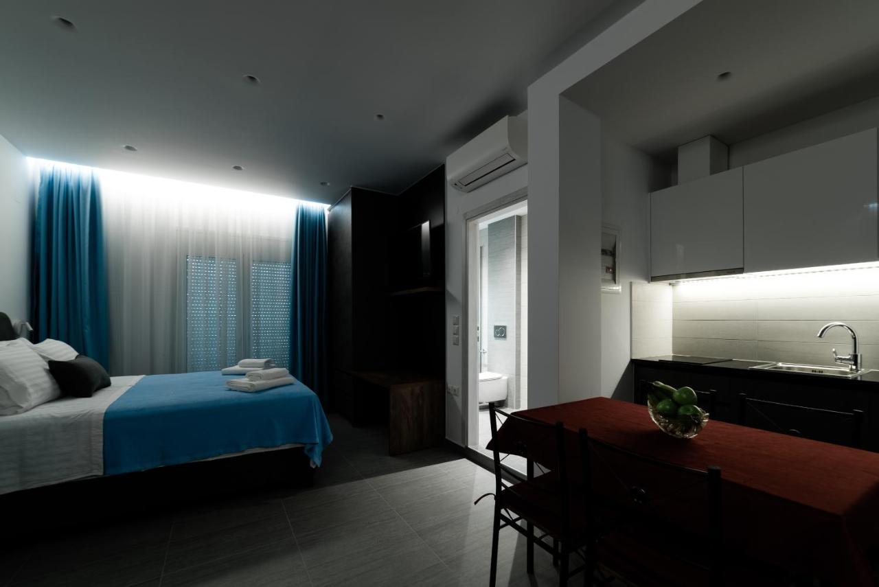 Athena Center * Sívota